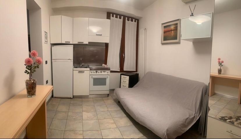 شقة Casa Manuela Non Turisti Ma Ospiti كيودجا المظهر الخارجي الصورة
